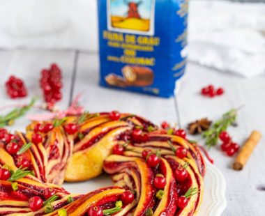 Coronita babka cu fructe de padure35