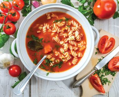 Supa de rosii cu paste