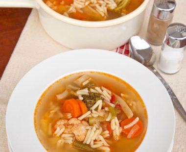 ciorba-de-legume-cu-paste-gartene-0