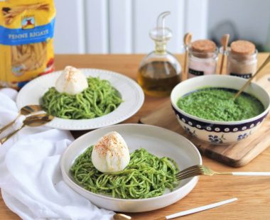 paste-cu-pesto-de-leurda-1