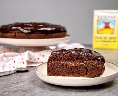 tort sacher de post o